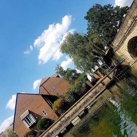 The Ox1 Hotell Oxford Exteriör bild
